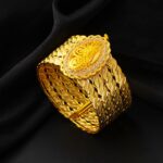 Versage Sarmaşık Tuğralı Kelepçe Altın Bilezik - Görsel 5
