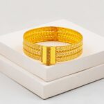 Versage Burmalı Altın Kelepçe Bilezik - Görsel 5