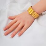 Versage Saç Örgülü Altın Kelepçe Bilezik - Görsel 3